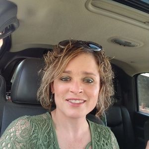 Meet your Posher, Carolyn